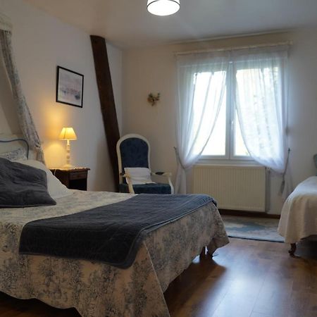 Le Moulin De Fillievres Bed & Breakfast Exterior photo
