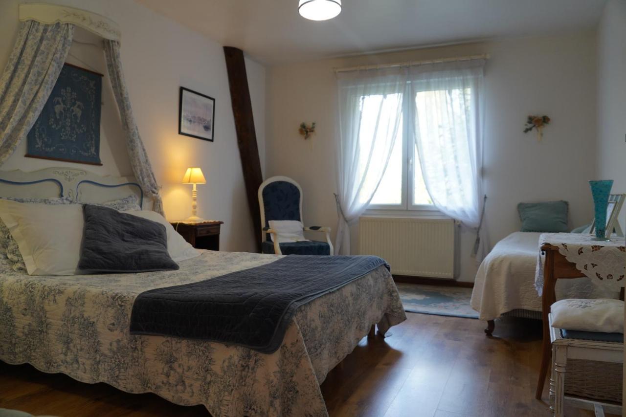 Le Moulin De Fillievres Bed & Breakfast Exterior photo