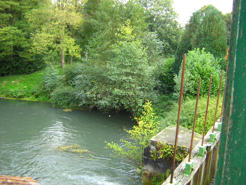 Le Moulin De Fillievres Bed & Breakfast Exterior photo