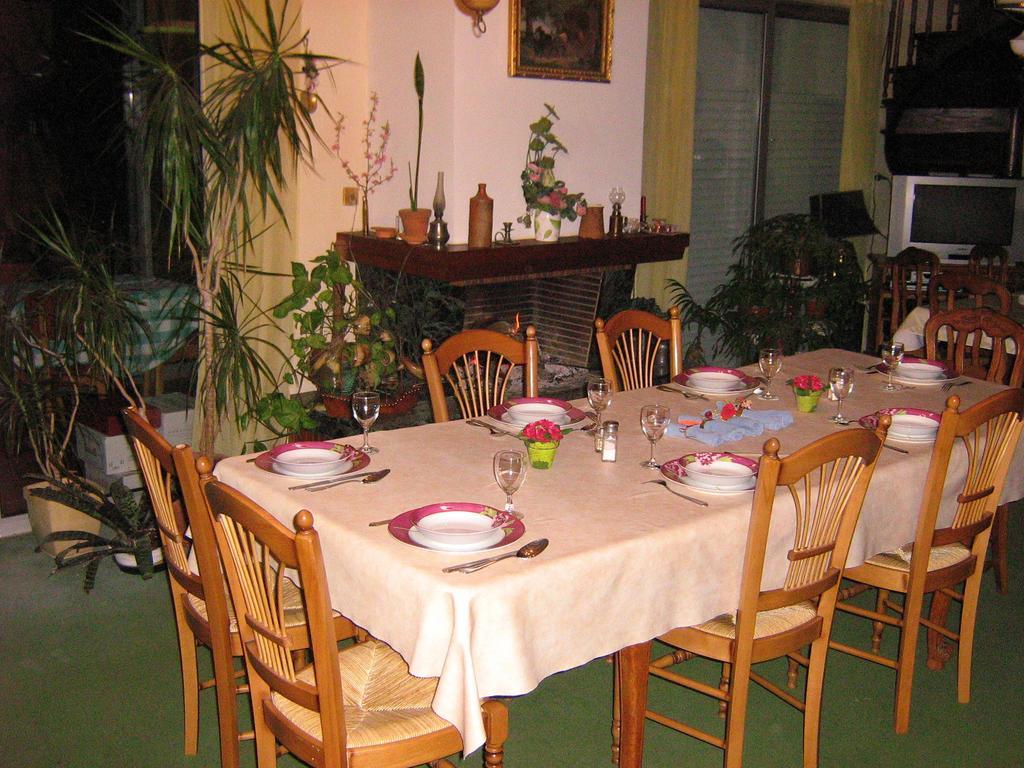 Le Moulin De Fillievres Bed & Breakfast Exterior photo